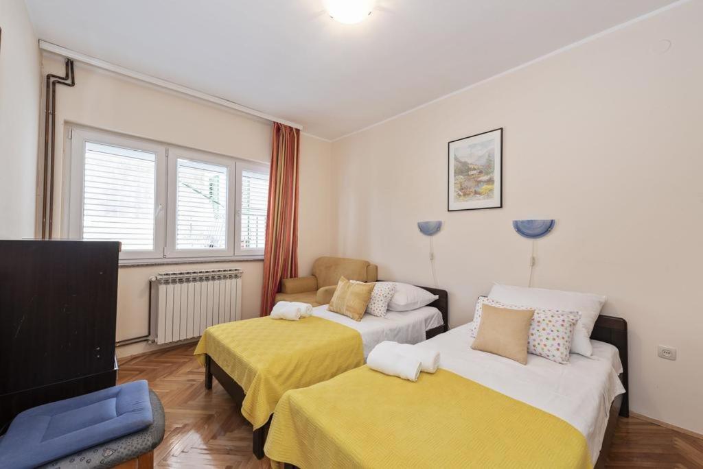 Apartments Tara, Sibenik - Mandalina المظهر الخارجي الصورة