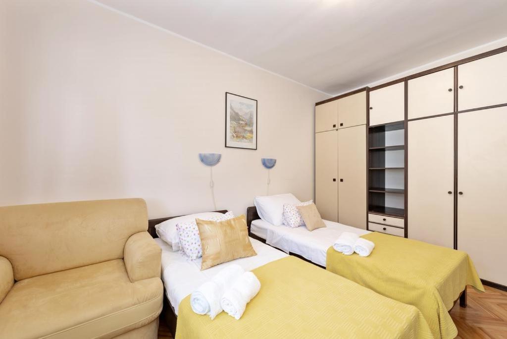 Apartments Tara, Sibenik - Mandalina المظهر الخارجي الصورة