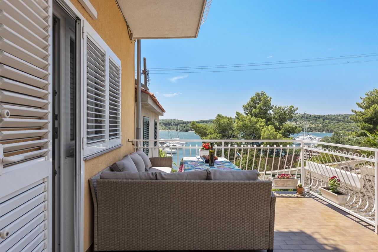 Apartments Tara, Sibenik - Mandalina المظهر الخارجي الصورة